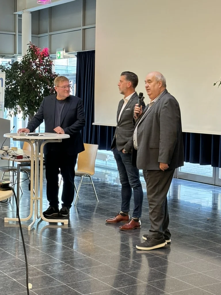 3150F7BC-A143-4268-8EC4-15E23B74D60A_1_105_c